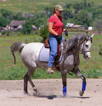 ELLA RIDEN 07 2.jpg
